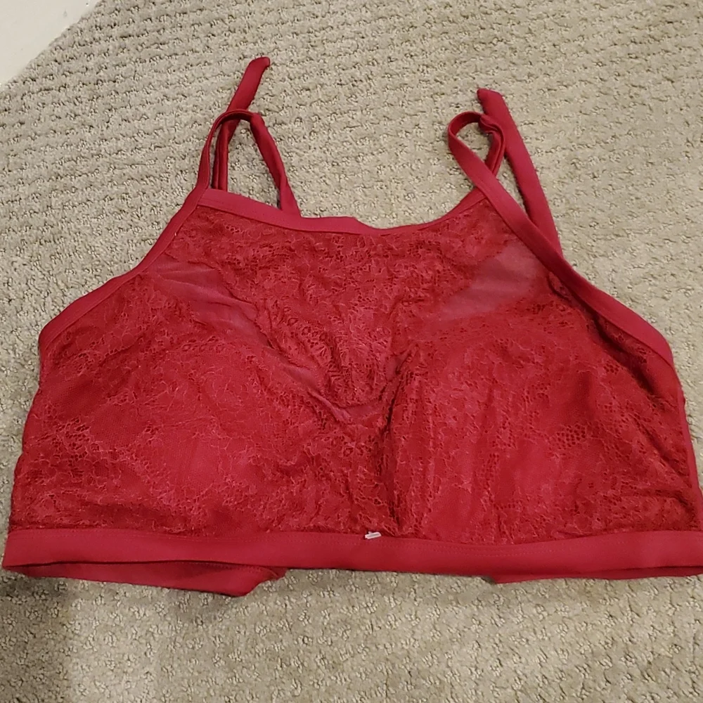 NEW Lace trim Plus Size ladies swim top 20W